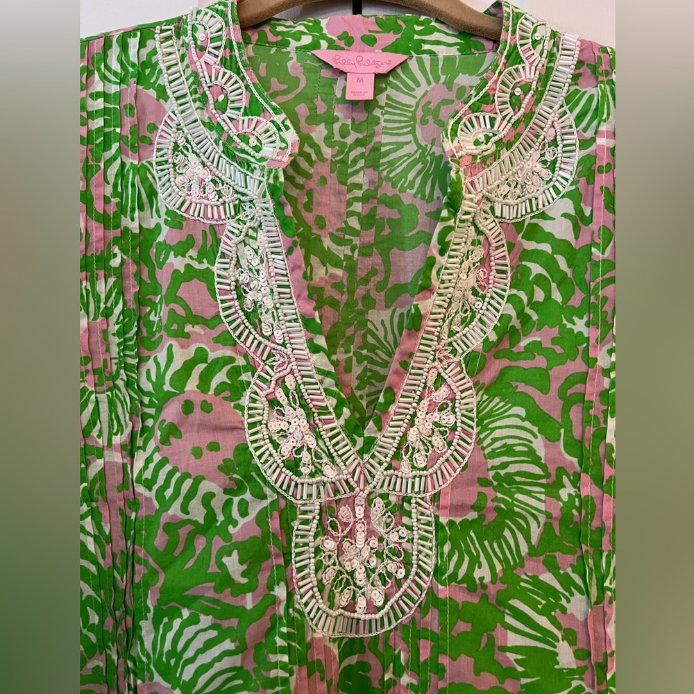 Lilly Pulitzer Green and Pink Sunnyside Lion Print Beaded Tunic NWOT Size M - Picture 4 of 8